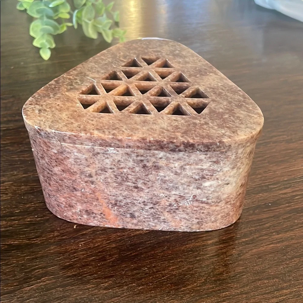 Triangular Carved Stone Box - Picture 2 of 4